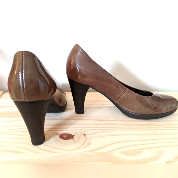 Gabor patent leather heels, size 4.5 - Picture 2 of 9